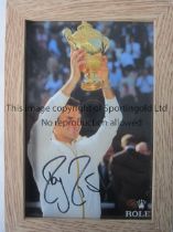 ROGER FEDERER / AUTOGRAPH Framed picture of Swiss Professional tennis Champion Roger Federer with