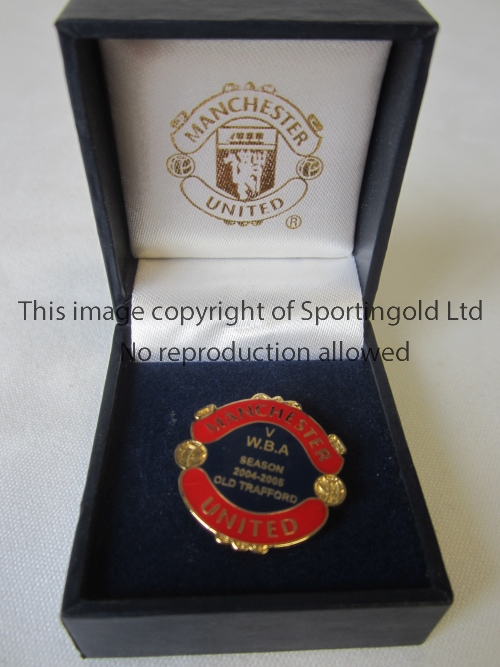 MANCHESTER UNITED A boxed badge for the home match v West Bromwich Albion in 2004/5. Good