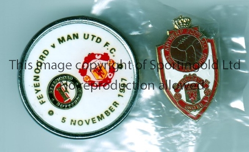 MANCHESTER UNITED Two different badges for the away match at Feyenoord on 5/11/97. Good