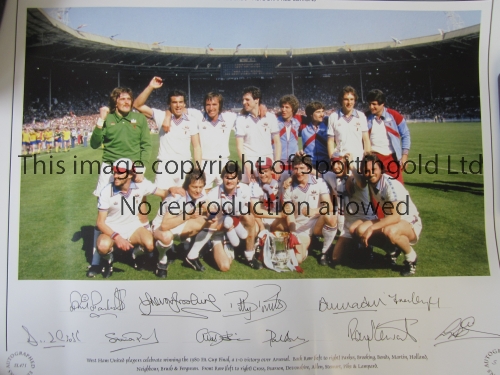 WEST HAM UNITED AUTOGRAPHS 1980 Signed 20 x 16 Limited Edition, no. 5 of 75 issued, of players