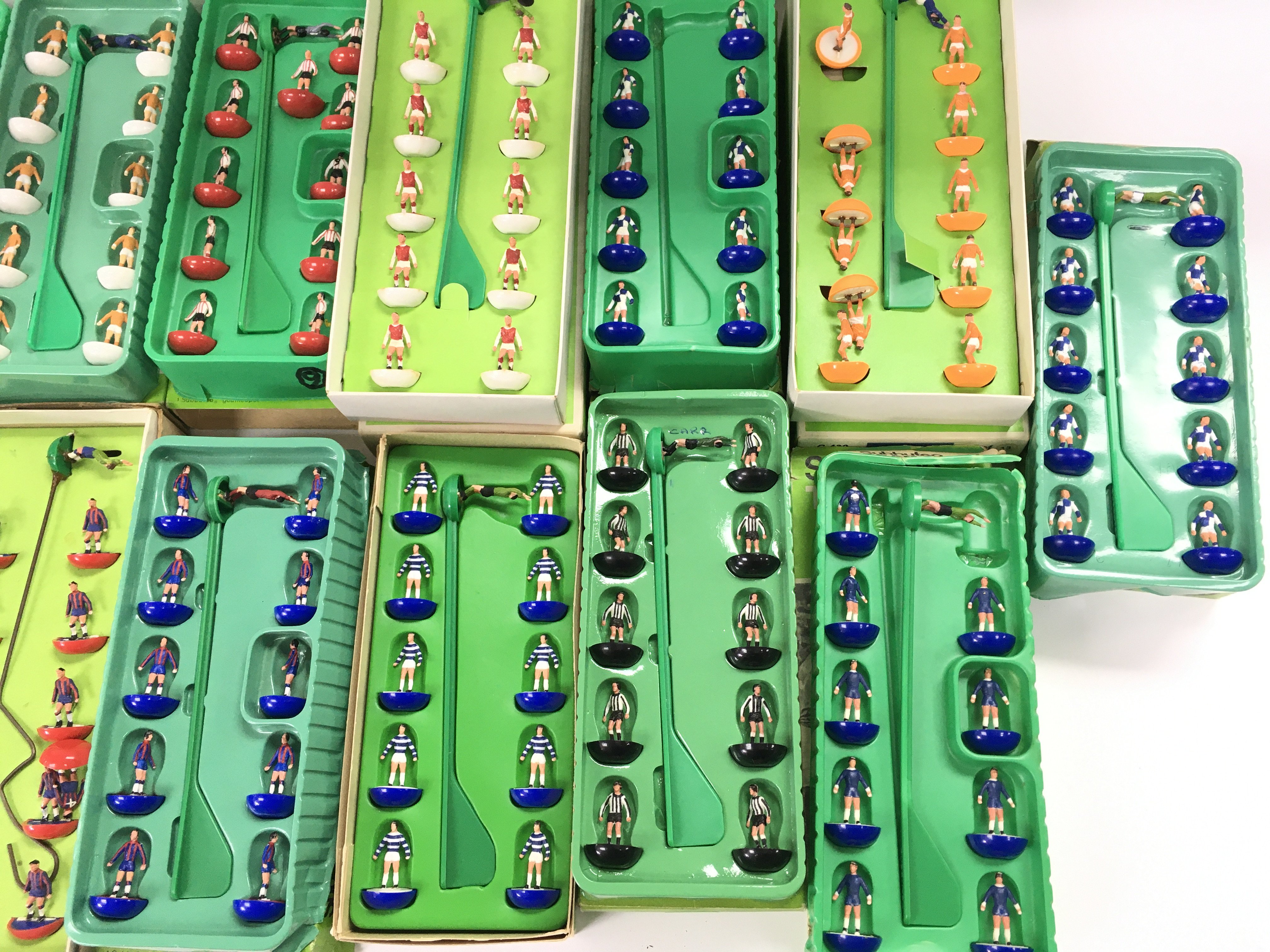 A Collection of 13 Boxed Subbuteo Teams. - Image 4 of 5