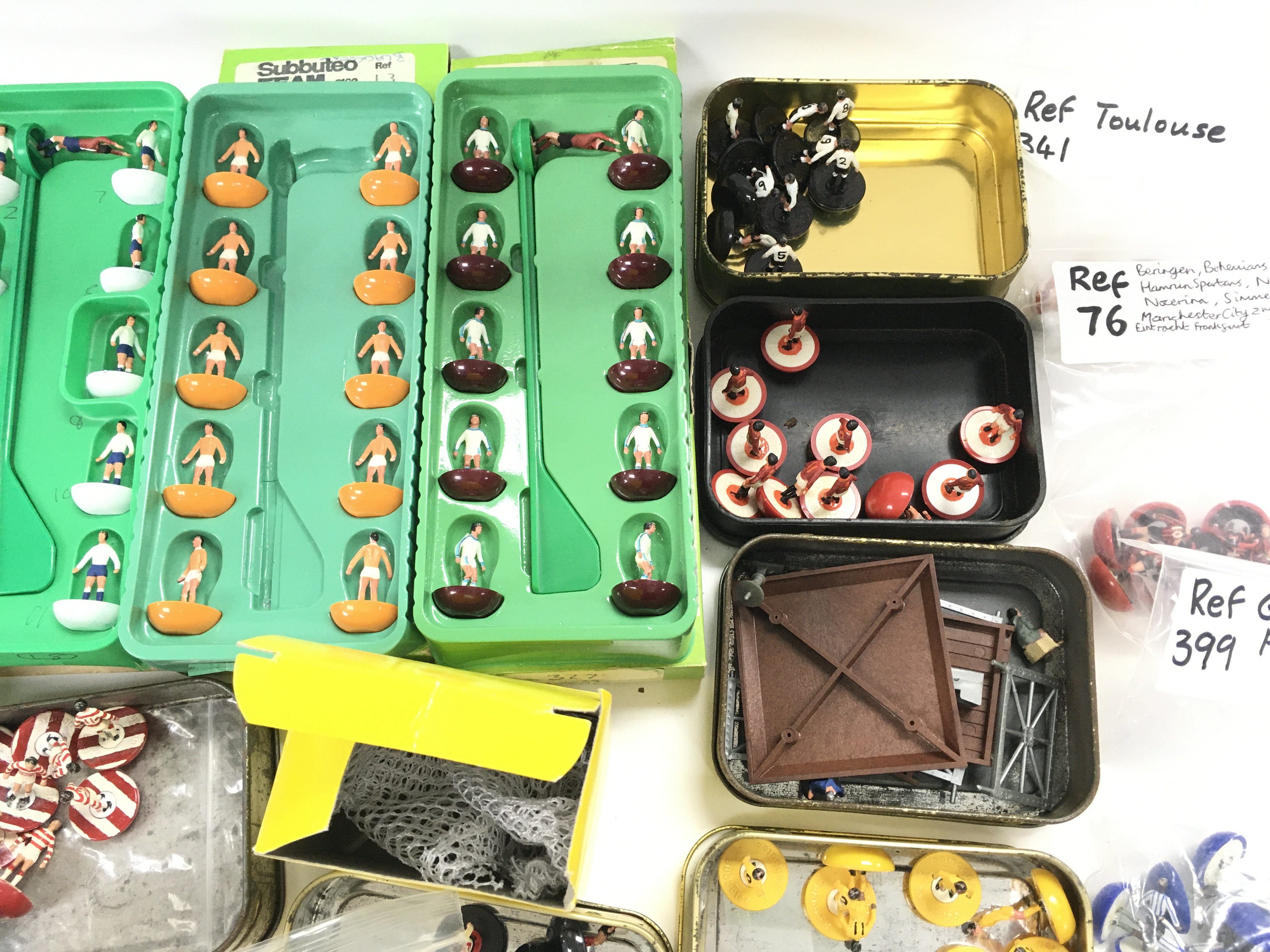 A Collection of Loose and Boxed Subbuteo Teams. - Image 3 of 5