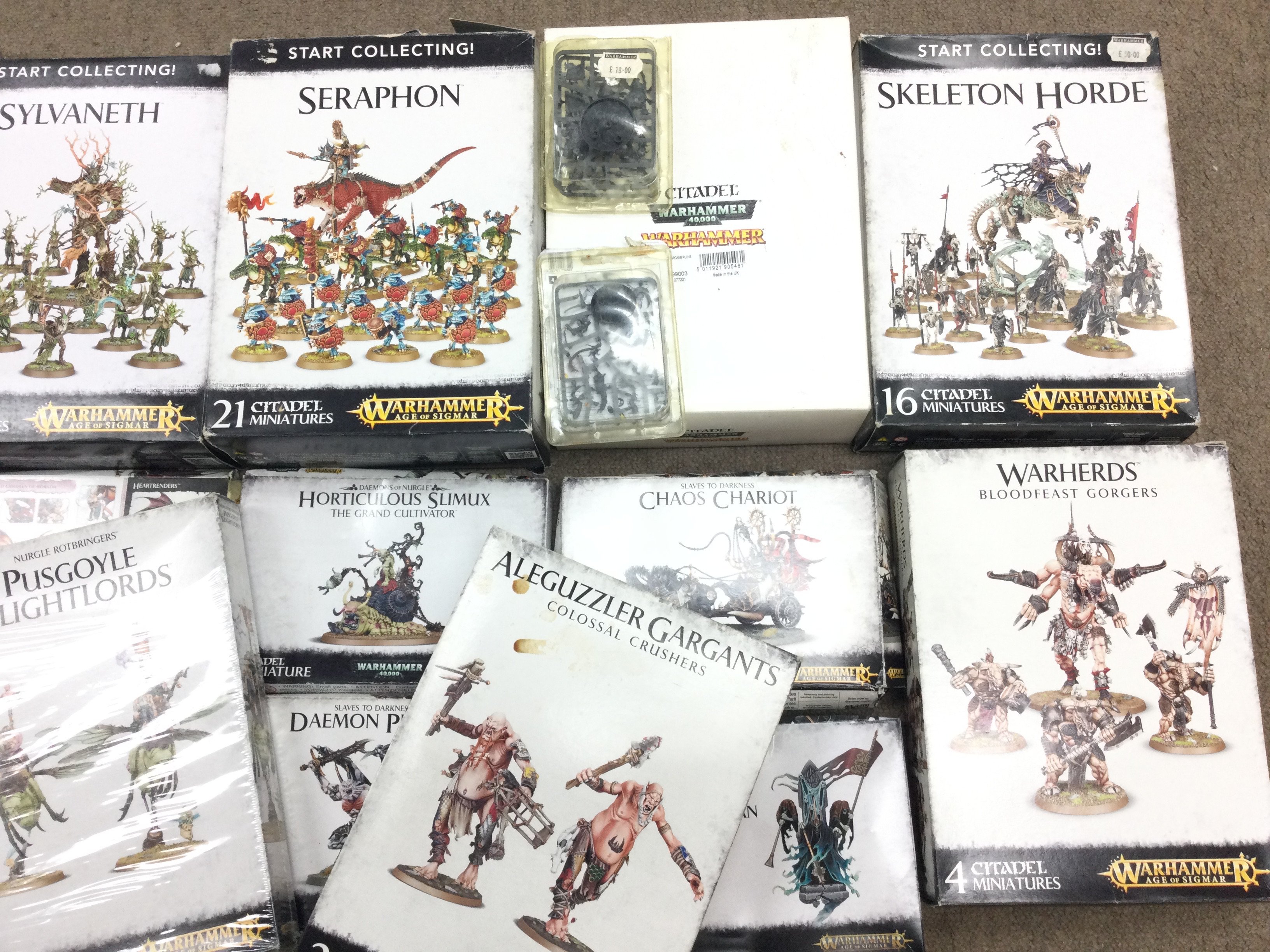 A Box Containing Warhammer Age Of Sigmar and Warha - Image 3 of 4