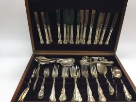 A canteen of silver plate cutlery. No reserve.