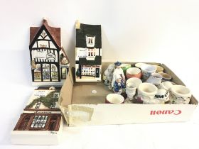 Box of assorted porcelain objects including: a wid