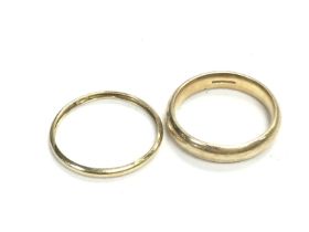Two 9 ct gold rings. Total weight 4.40g.