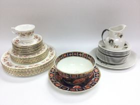 Royal Doulton part set and other ceramics. No rese