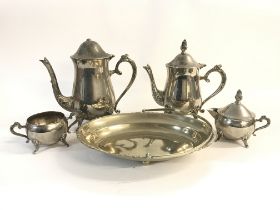 Collection of vintage silver dining objects. No Re