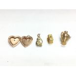 Collection of assorted 9ct gold items including ch