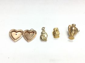 Collection of assorted 9ct gold items including ch