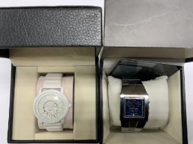 2 modern boxed Fashion watches