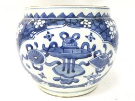 A 18th century Chinese export blue and white hangi