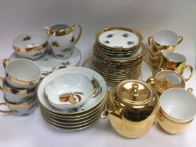A collection of ceramics comprising mainly Royal W