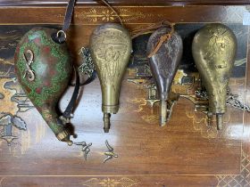 A mixed collection of vintage pipes. Including a m