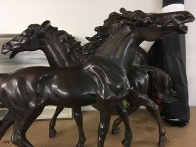 A pair of bronzed galloping horses, 40 cm height 4