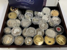 A extensive collection of commemorative silver coinage. (C).