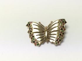 An unmarked gold butterfly brooch. 30mm wide 20mm