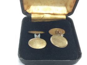 A pair of 9ct gold cufflinks, approx 6.8g. Shippin