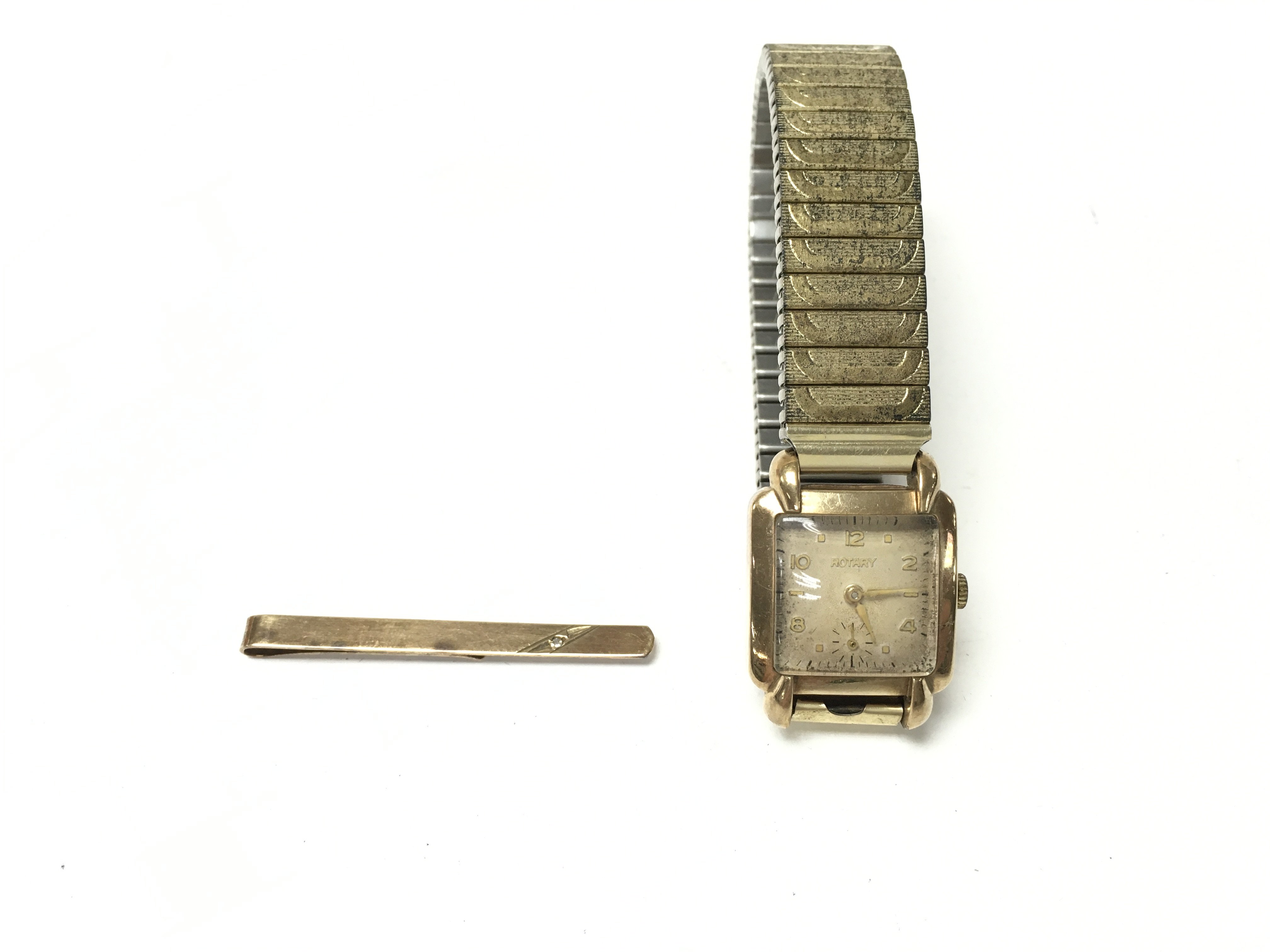 A 9ct ladies rotary watch (winds and runs) 44.68g