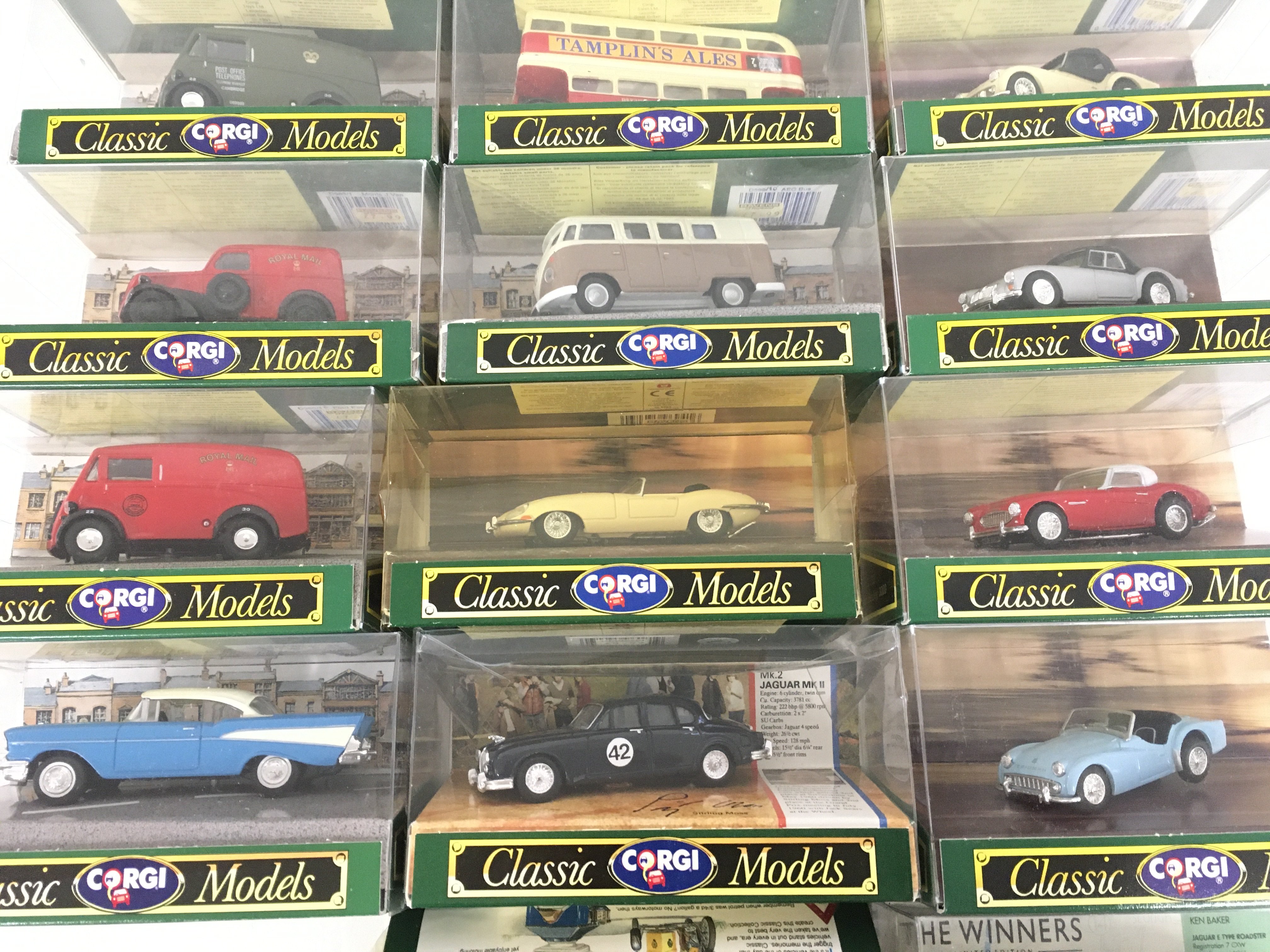 A collection of 23 boxed model cars by Corgi in th - Image 3 of 4