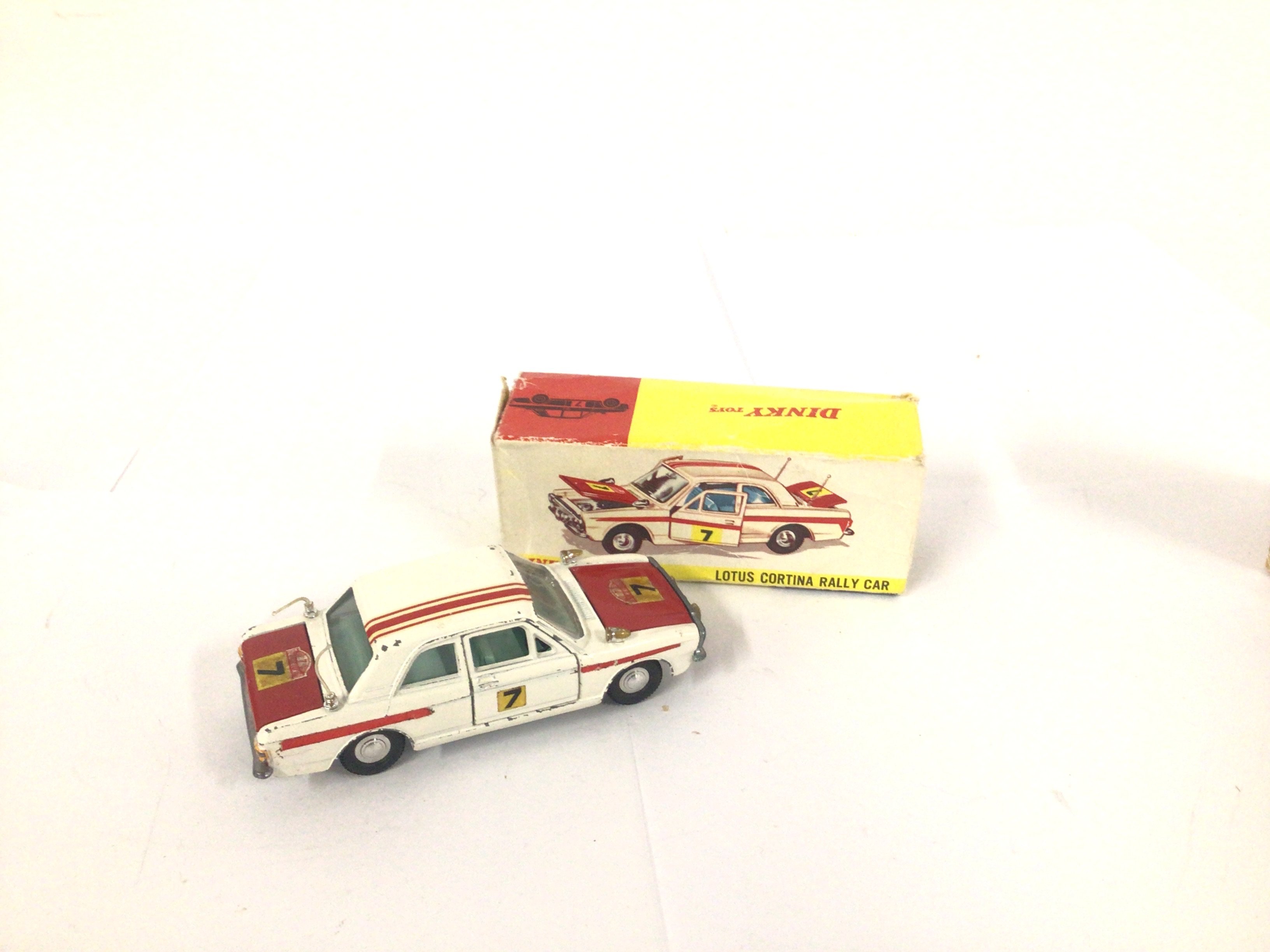 A Boxed Dinky Toys Lotus F1 Racing Car #225 A Boxe - Image 2 of 4