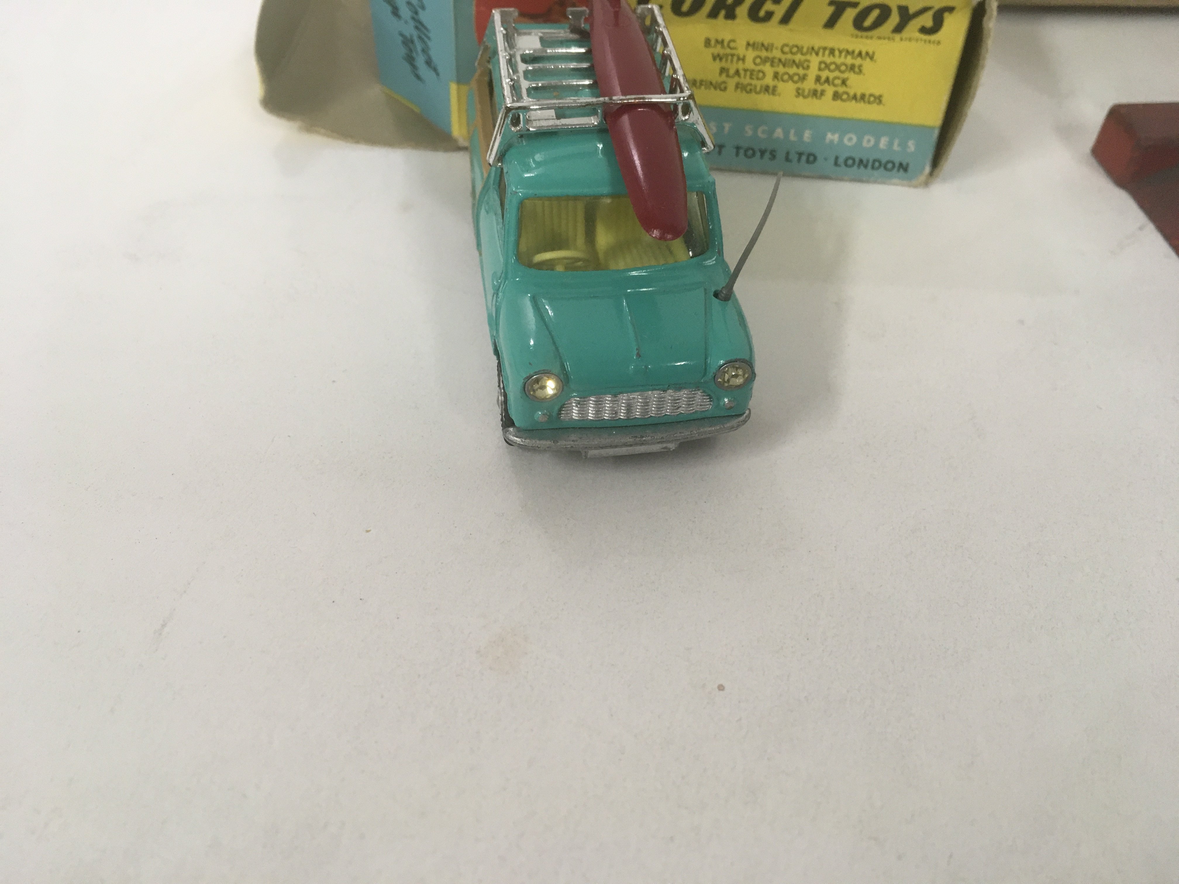 Original boxed Corgi diecast model 485MINI COUNTRY - Image 7 of 7