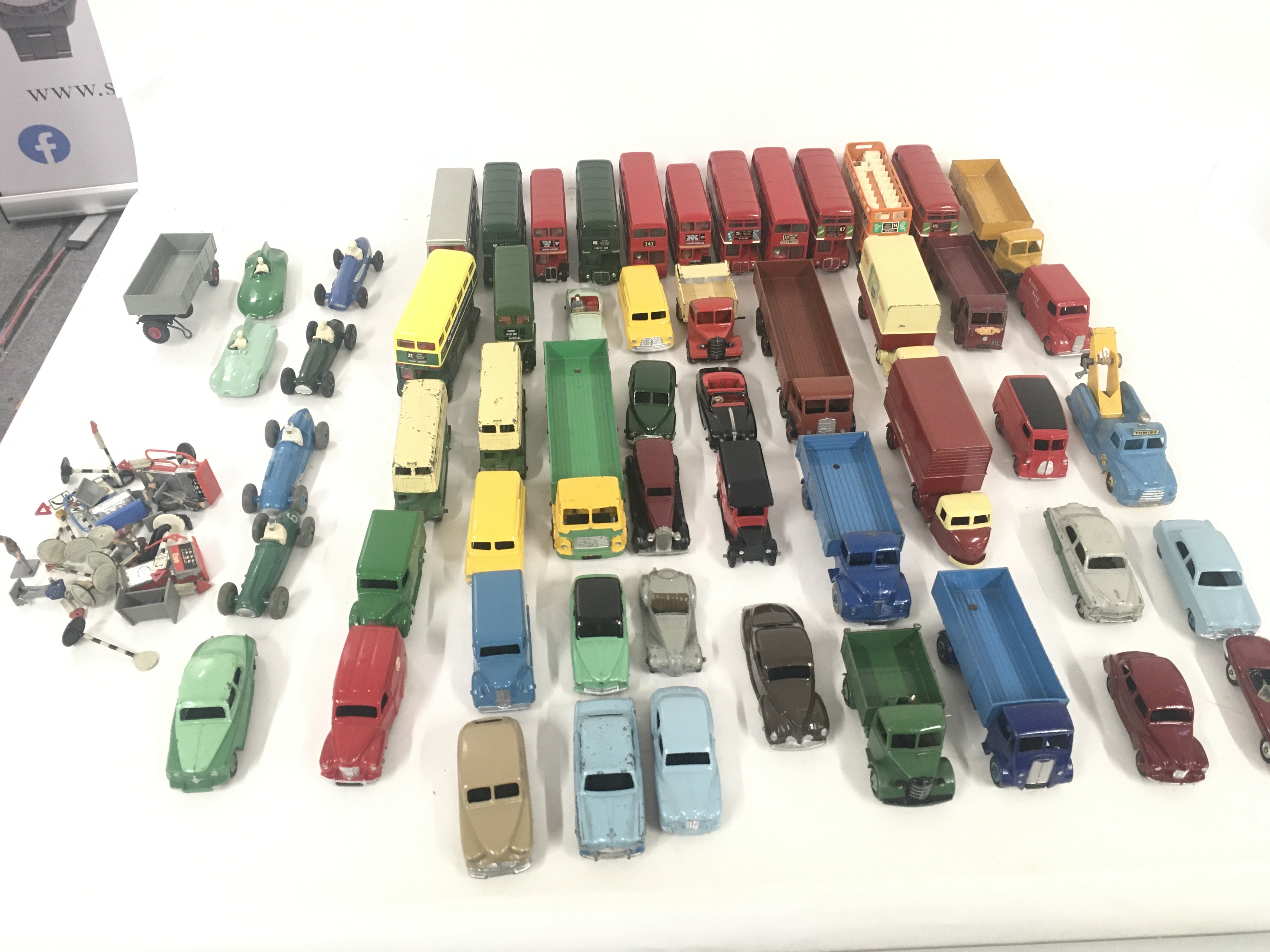A collection in excess of 50 unboxed diecast model