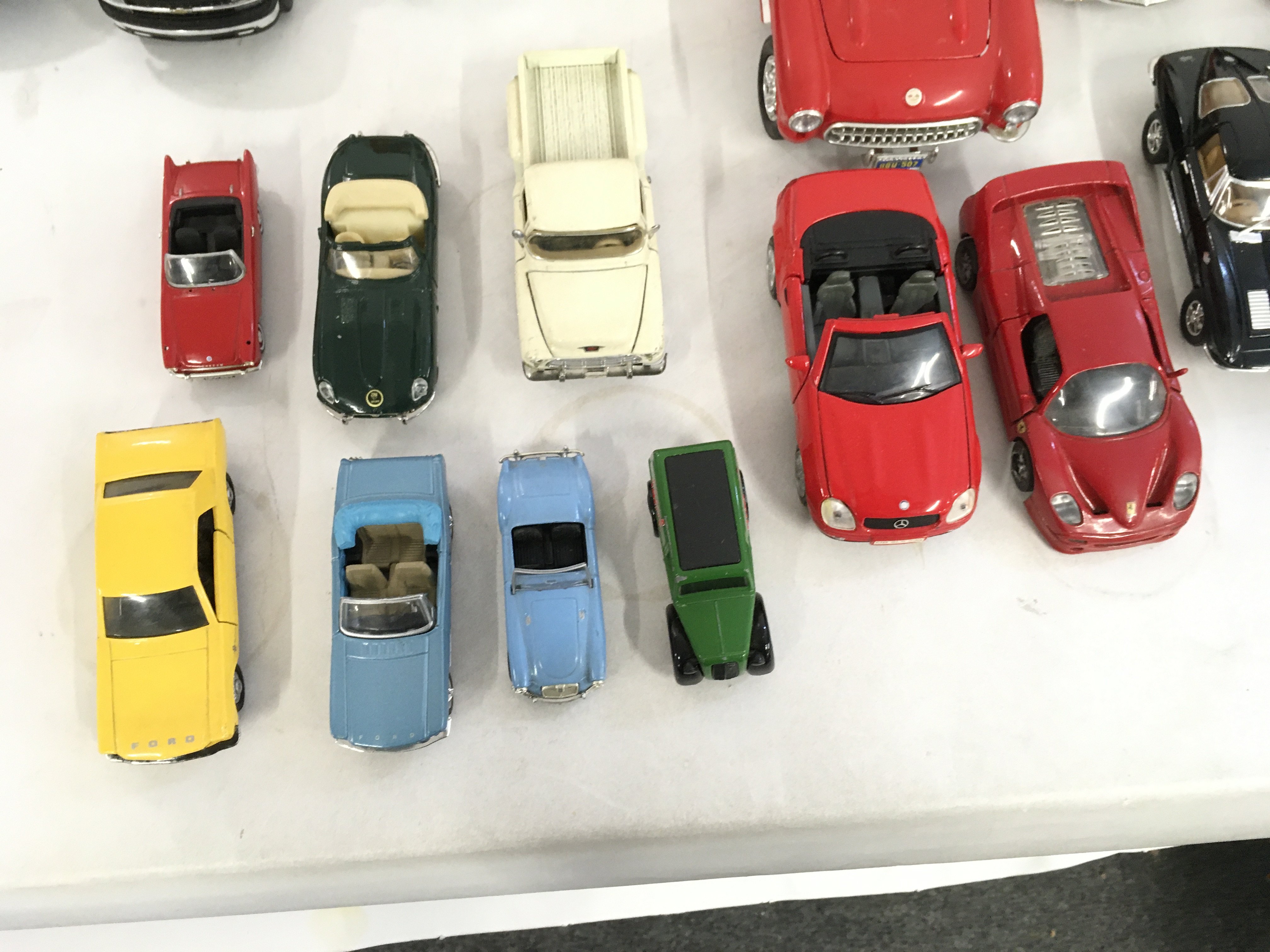 Boxed Micro Scalextric set incomplete. A collectio - Image 5 of 5