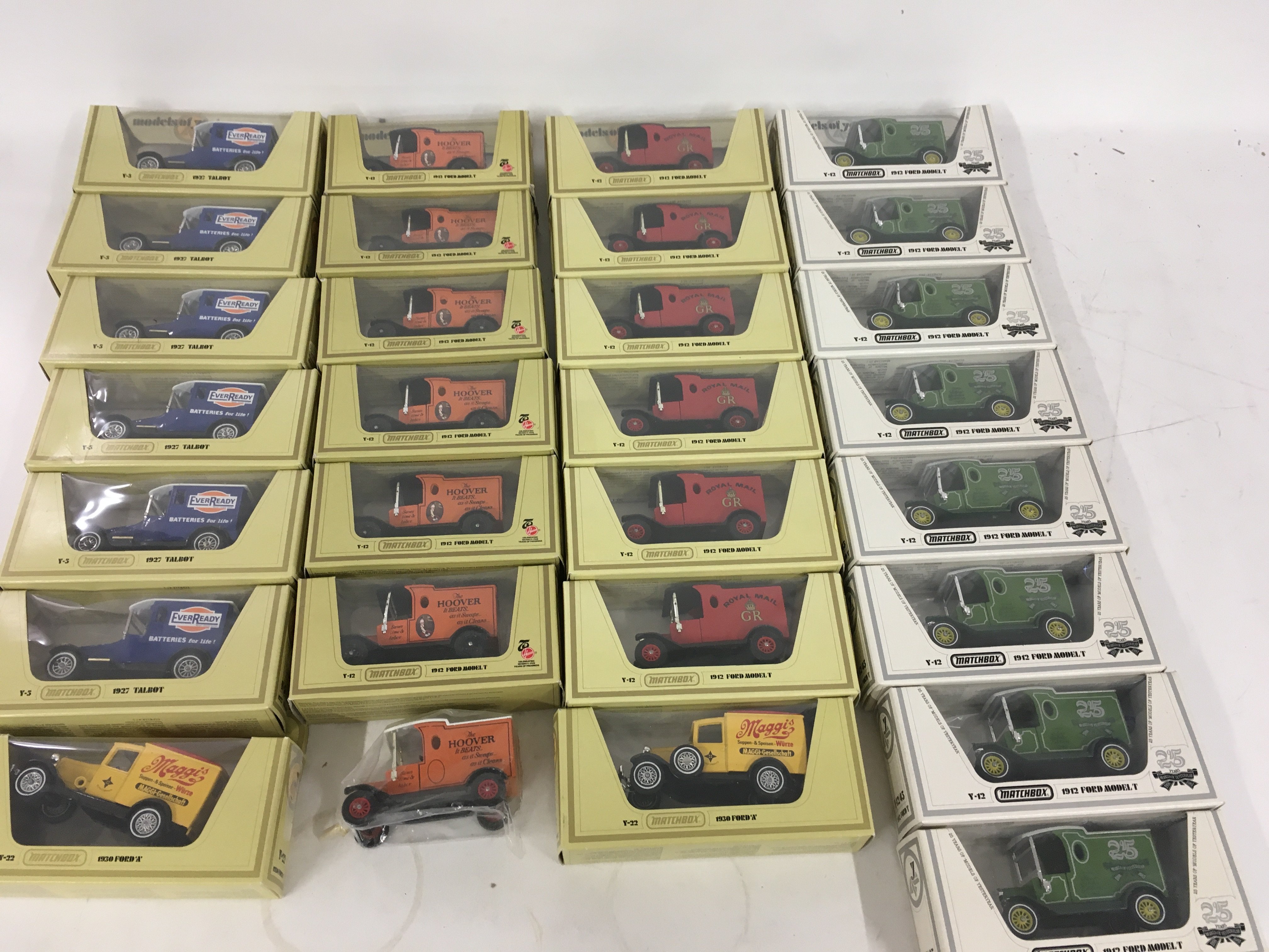A collection of 28 unopened boxed model cars by Ma