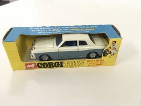 Boxed Corgi diecast car 273. ROLLS ROYCE milliner