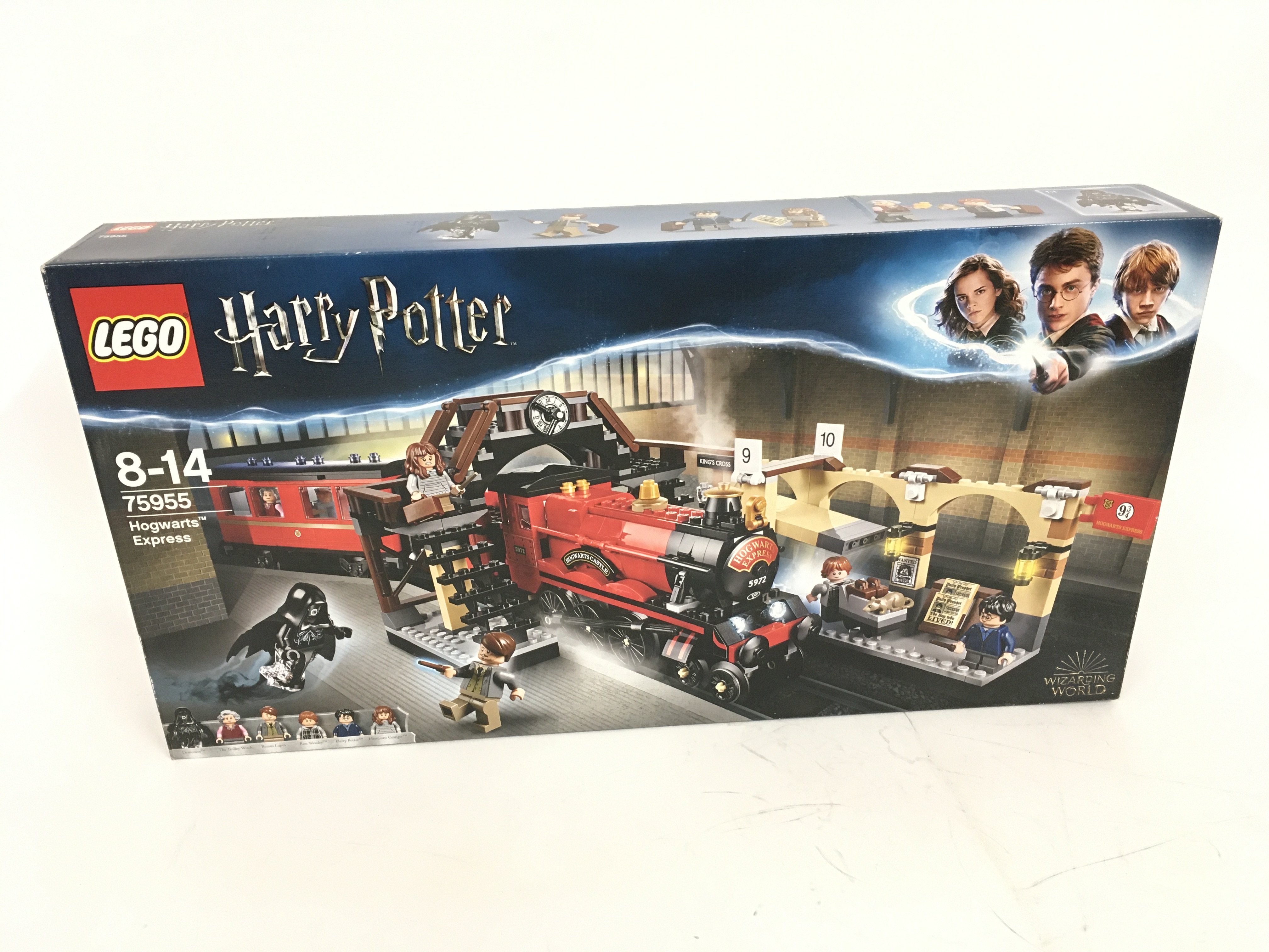 Sealed and unopened boxed Lego set. Harry Potter. 75955 HOGWARTS EXPRESS.