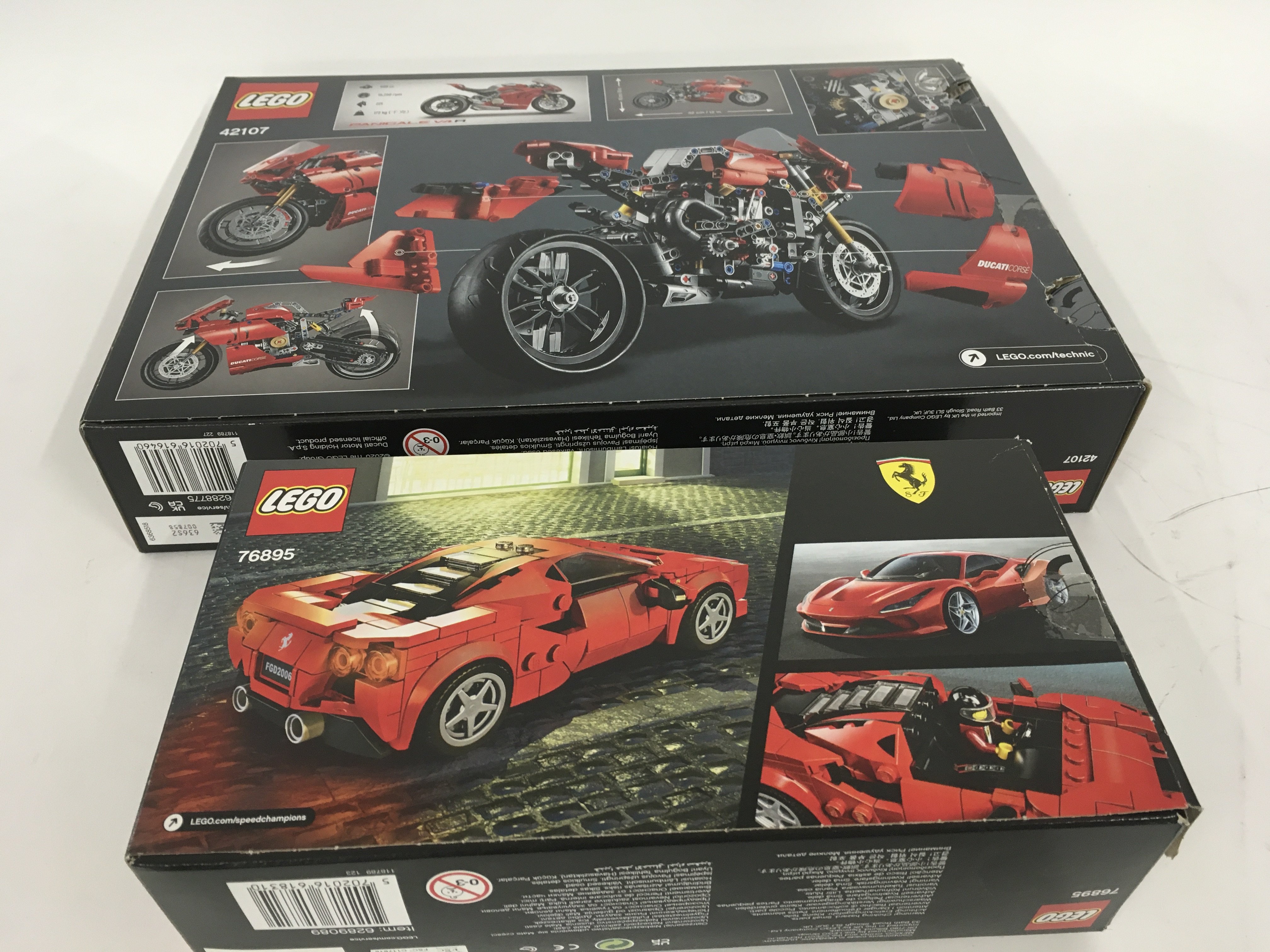2 boxed Lego sets. 42107 Ducati Panigale V4R. and. 76895 Ferrari F8 Tributo. Previously assembled - Image 2 of 5