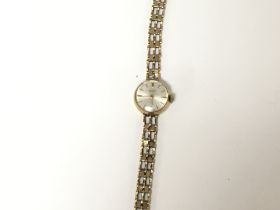 A vintage 9ct gold ladies watch. 15.36g Postage B