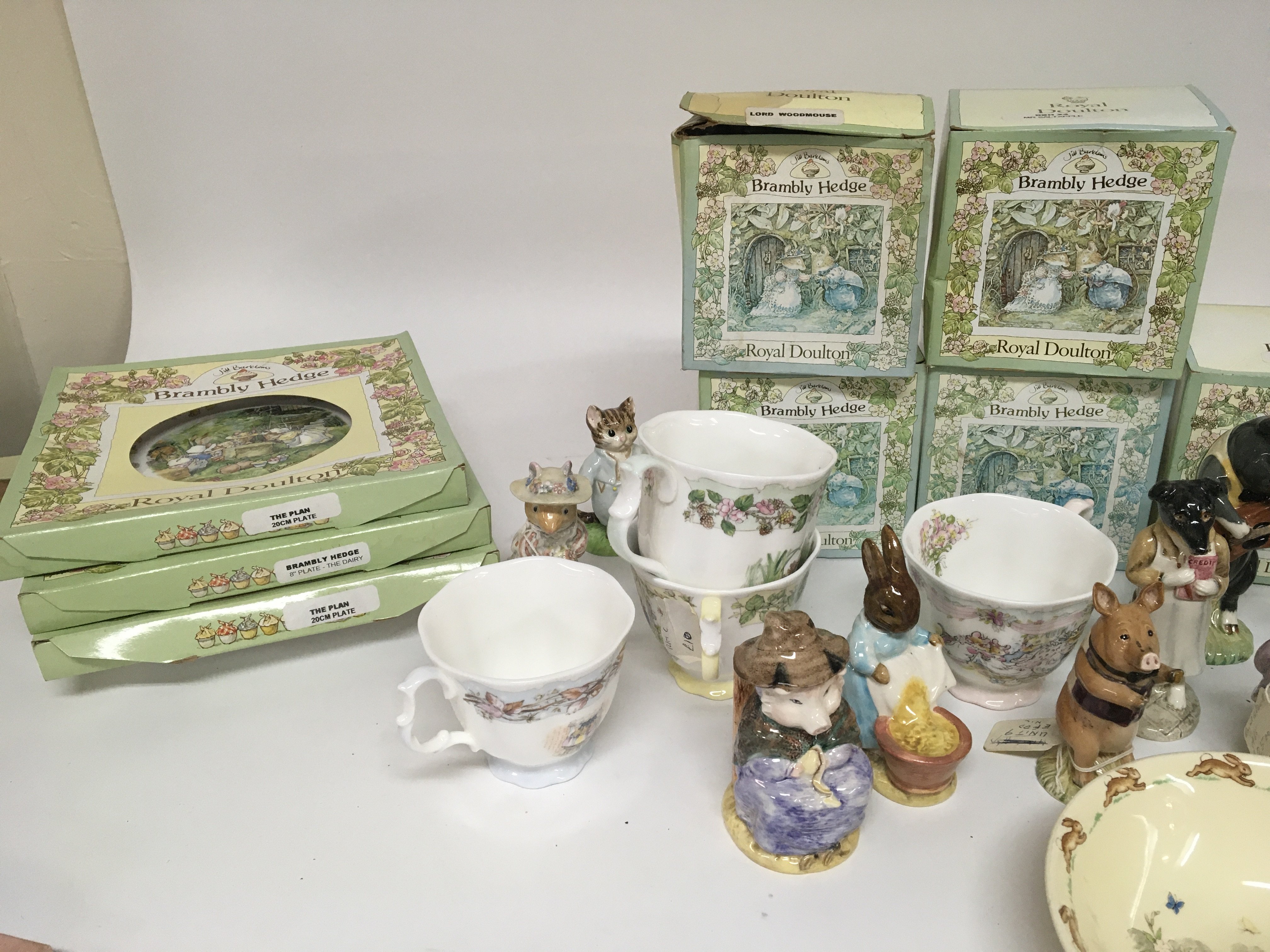 A collection of Royal Doulton and Beswick Beatrix - Image 2 of 4