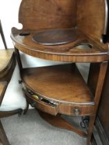 A Georgian mahogany wash stand fitted with a singl