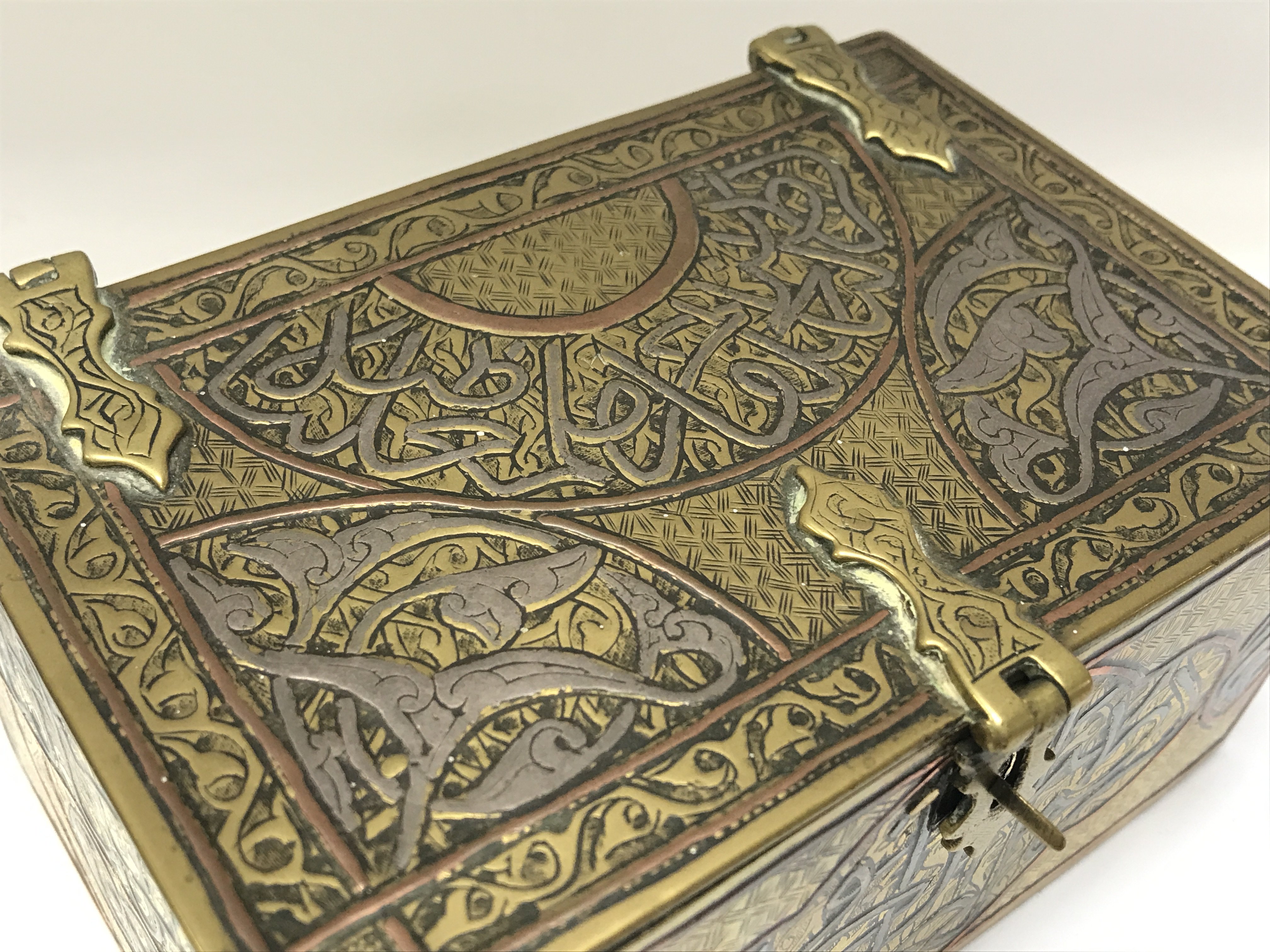 Syrian Damascus brass and silver box, dimensions 9 - Image 2 of 3