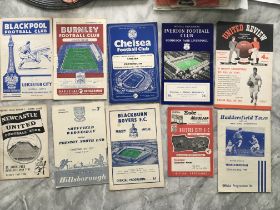 57/58 + 58/59 Christmas Day Football Programmes: 3