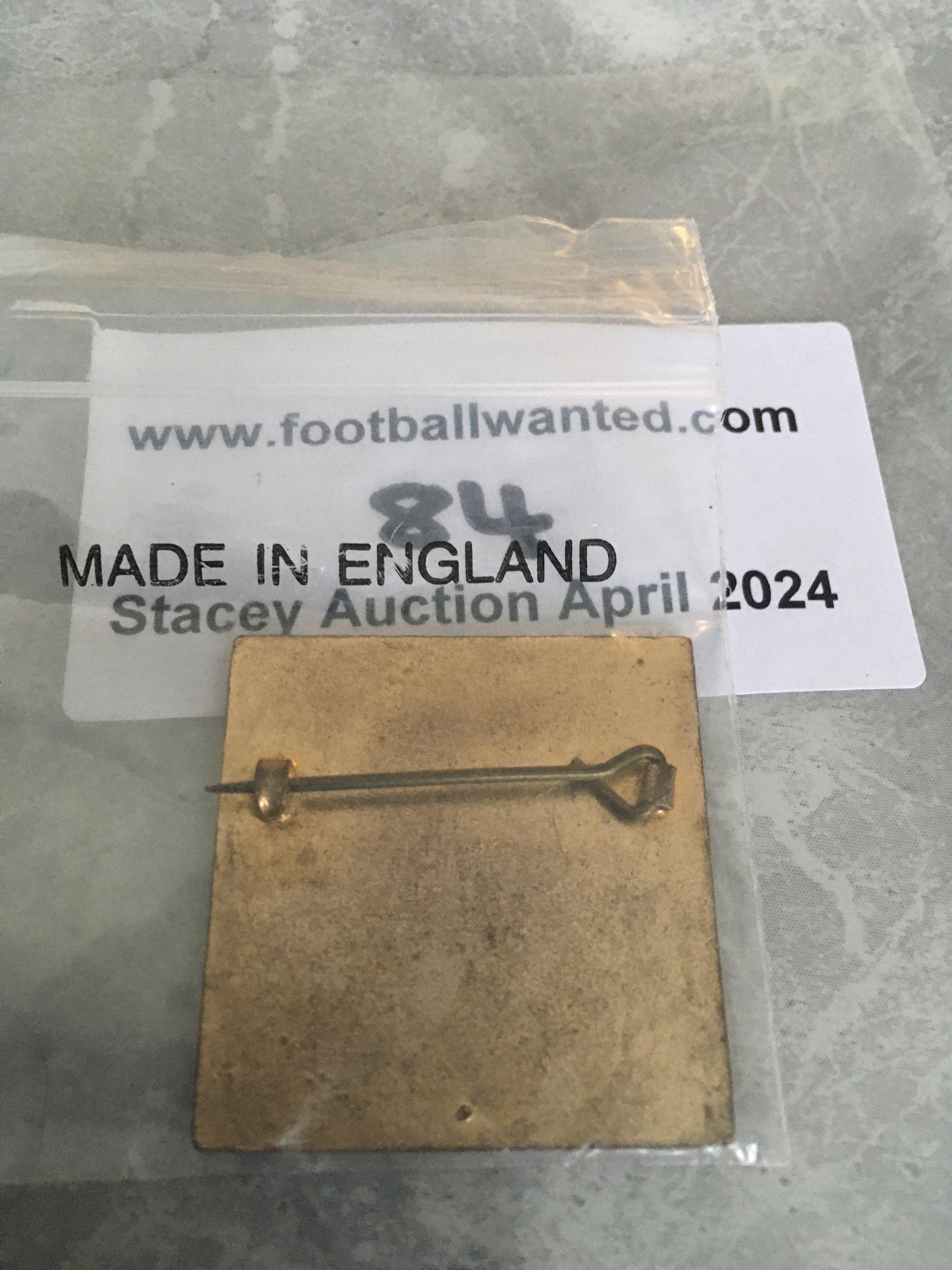 1966 World Cup Stewards Football Badge: Stunning l - Image 2 of 2