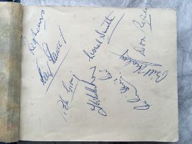 51/52 Arsenal Football Autograph Book: FA Cup fina