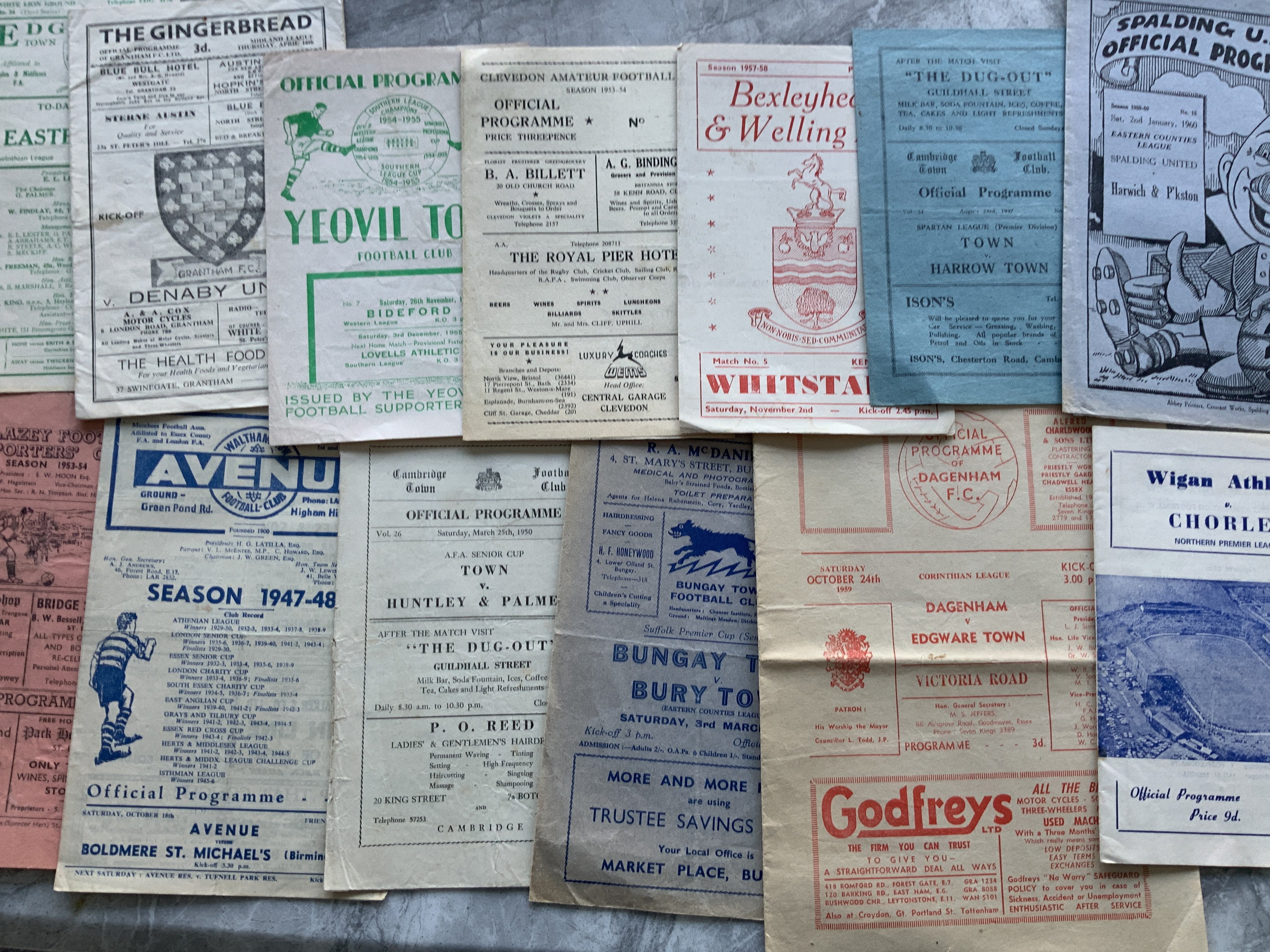 Non League Football Programmes: Wide variety of cl