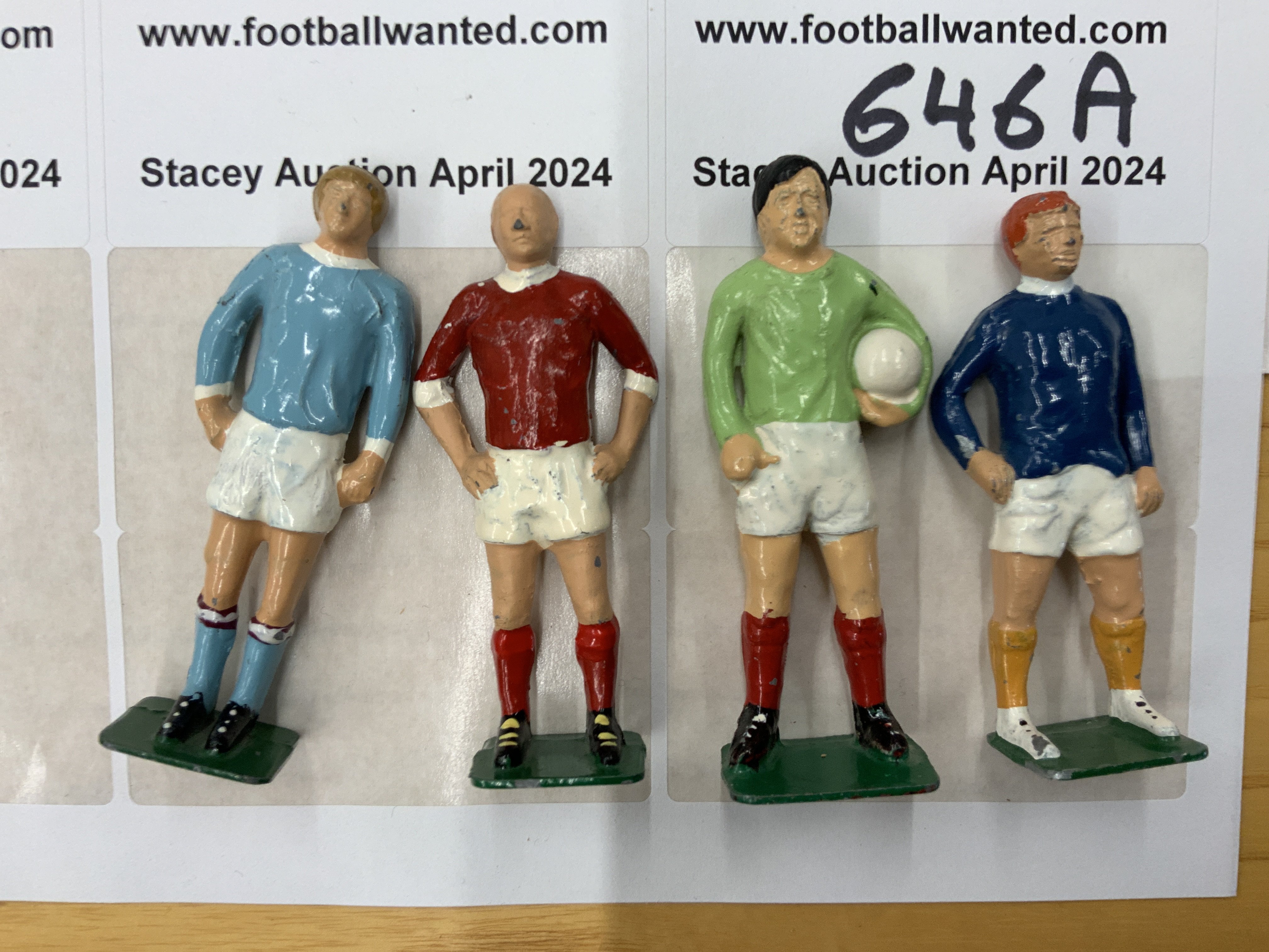 Late 60s Metal Football Figures: Gordon Banks in g