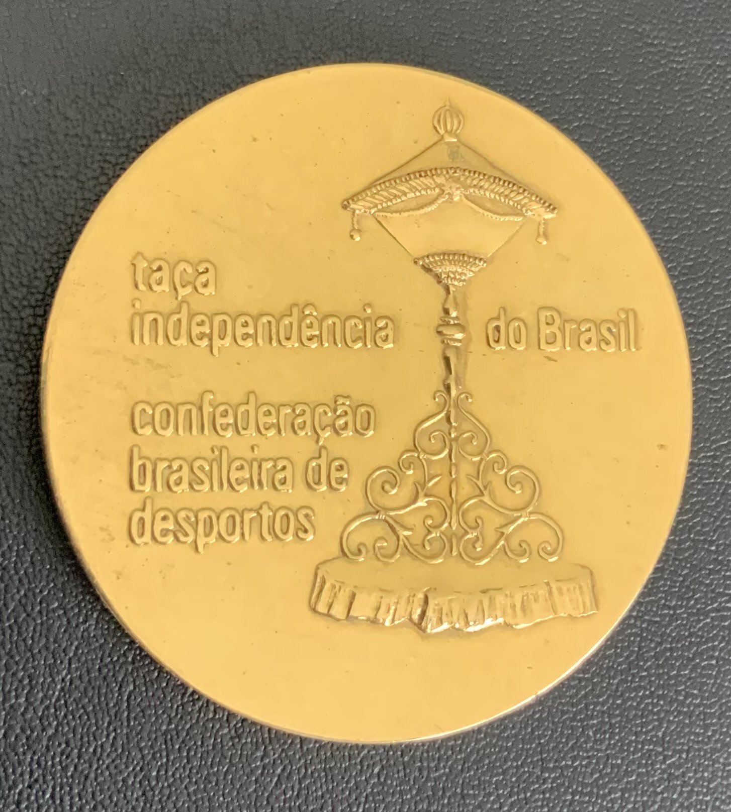 1972 Brazil Independence World Cup 21 Carat Gold F - Image 2 of 3