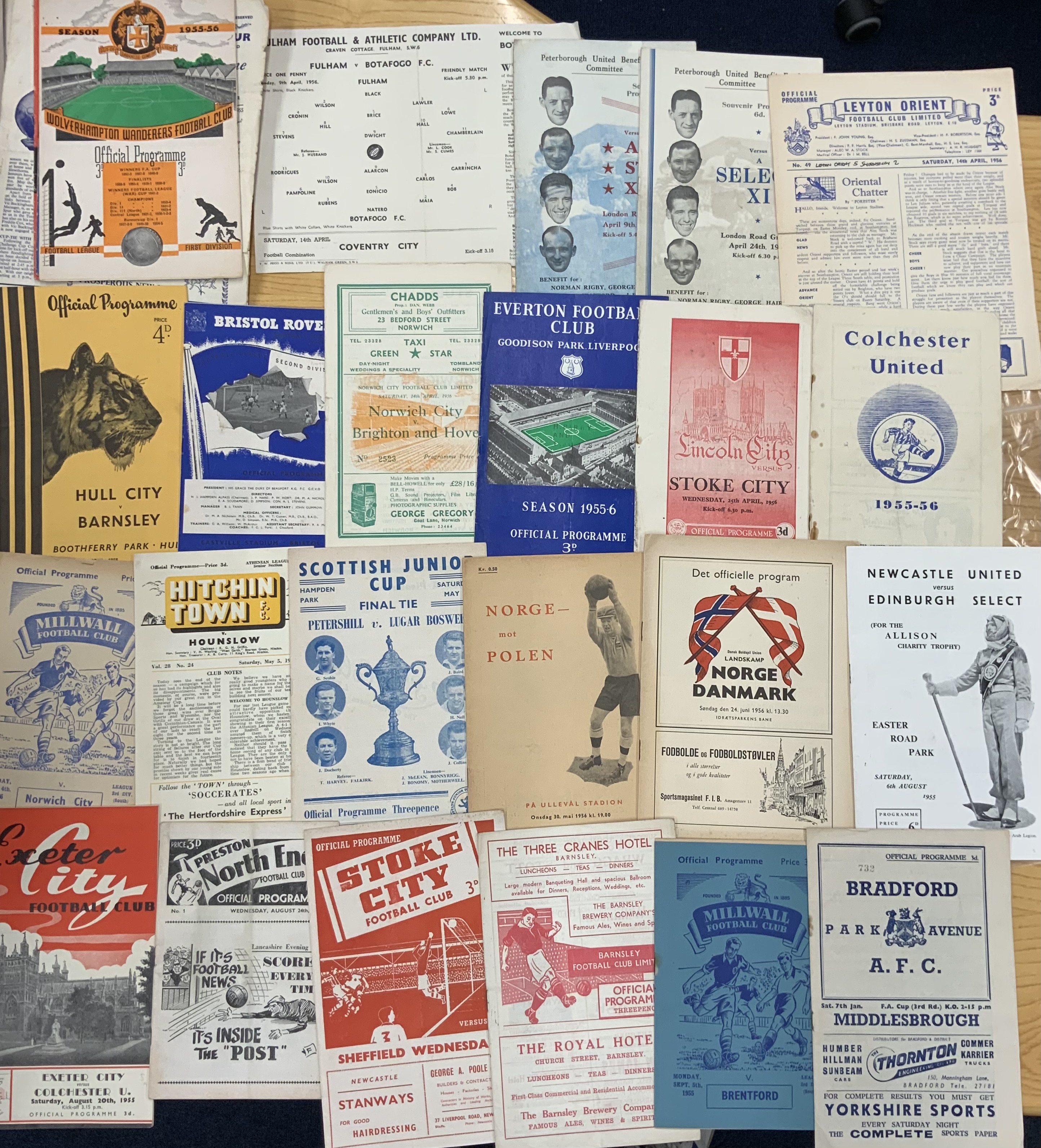 LOT OF THE DAY 1950s Football Programme Box: Incre - Image 2 of 4