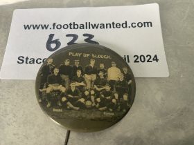 1910 Slough Football Club Pin Badge: Stunning cond