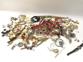 A mixed collection of costume jewellery including