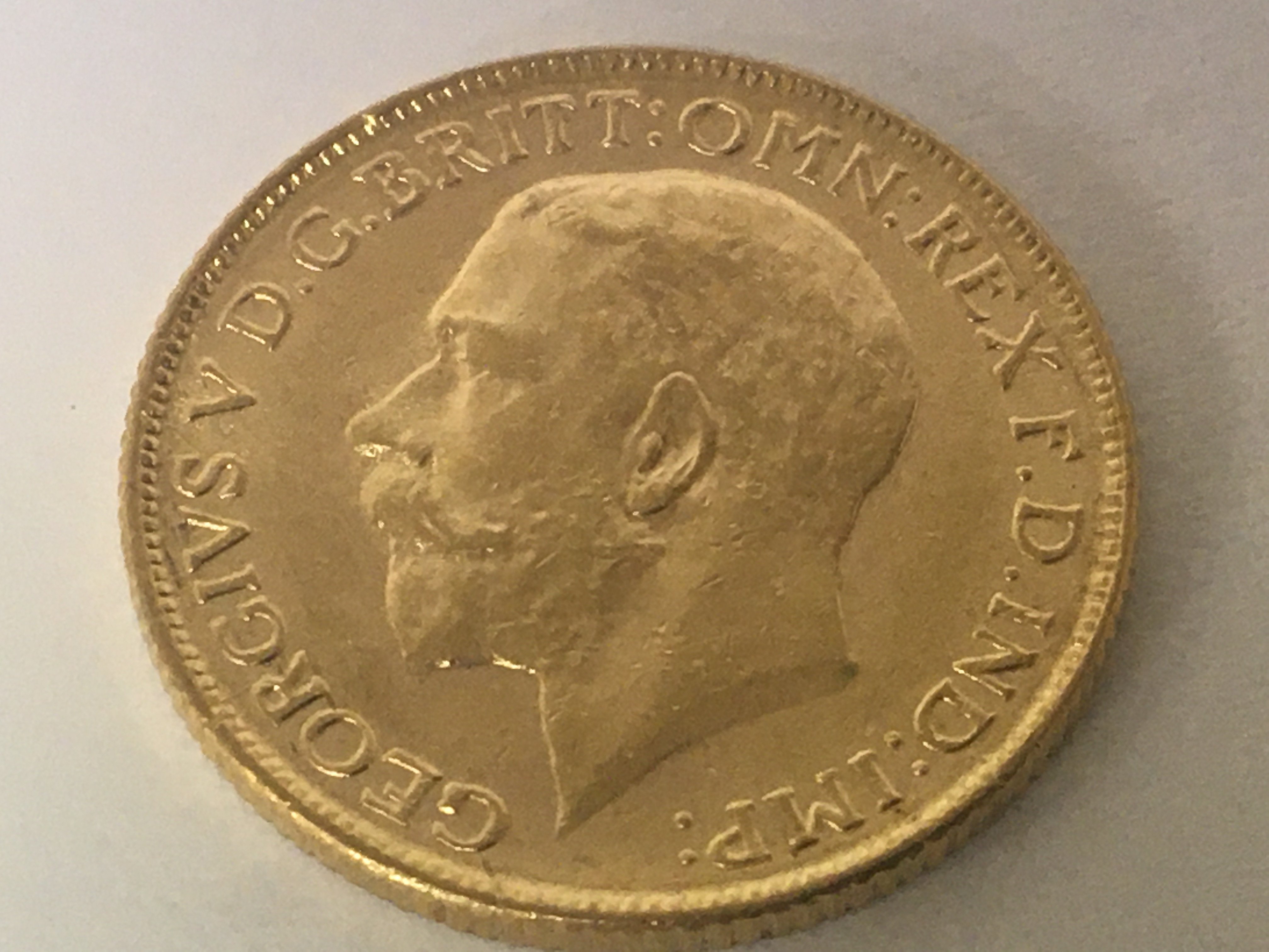 A Gold 1918 George V sovereign. - Image 2 of 2