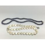 Two pearl necklaces. Shipping category A. NO RESER