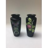 A pair of ceramic Shelley vases. NO RESERVE