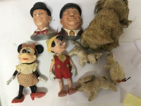 A collection of Vintage small Steiff animals a Vin