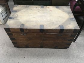 A large pine and iron chest, dimensions 58x98x58cm